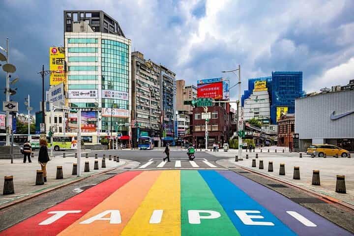 Discover Taipei’s Soul: A 6-Hour Immersive City Walking Tour