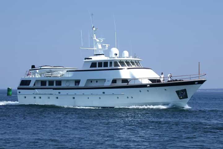 Arrival or Departure Private Transfer: Gatwick Airport to Southampton Cruise Port