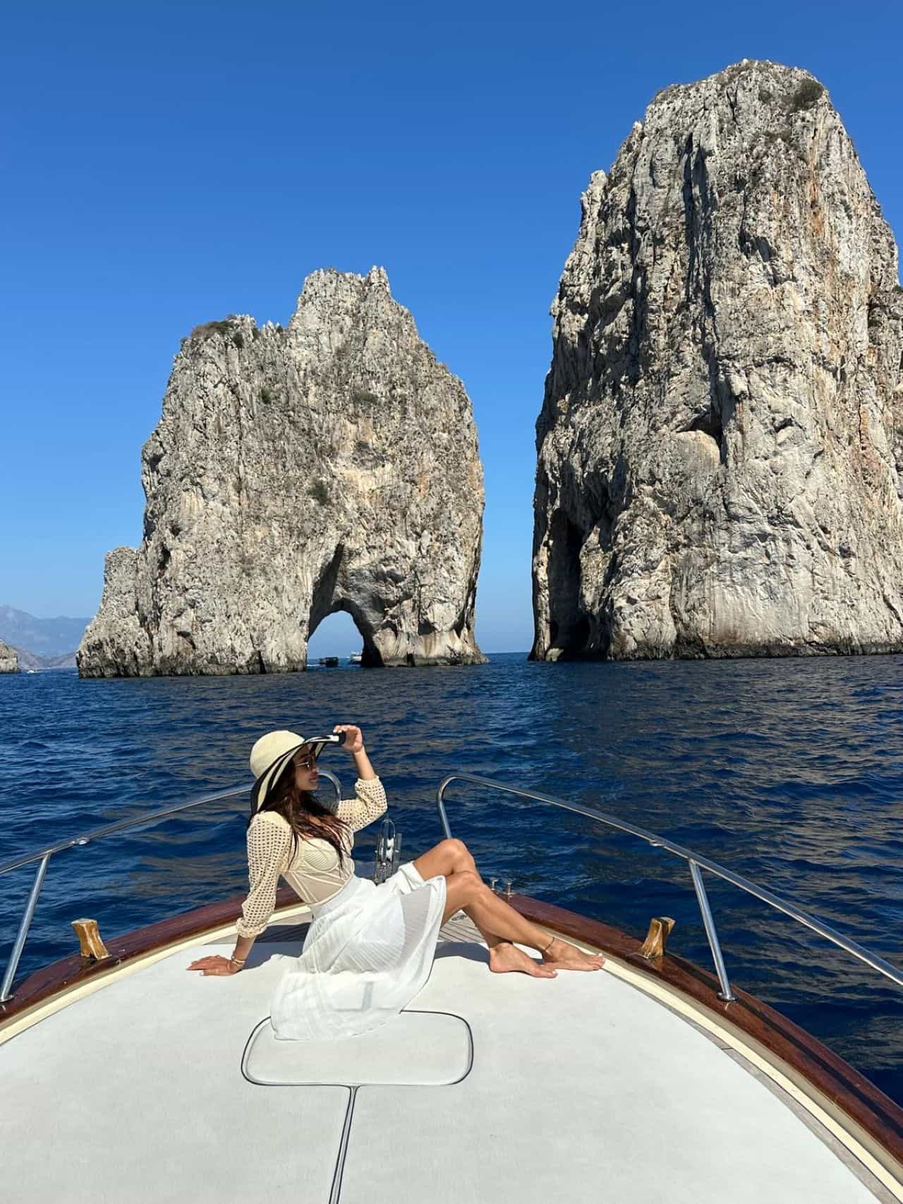 Capri: 3-hour exclusive boat tour, swim, relax & explore hidden gems