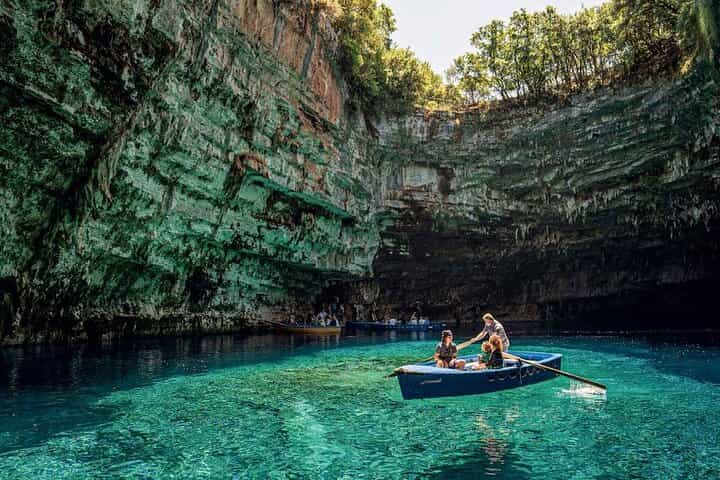 Shore Excursion: Melissani & St. Gerasimos Monastery with Spanish Speaking Guide