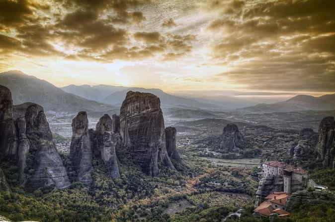 6 Day Religious & Classical Tour of Thermopylae, Meteora, Delphi, Olympia, Mycenae, Nafplio, Epidaurus, ancient Corinth From Athens