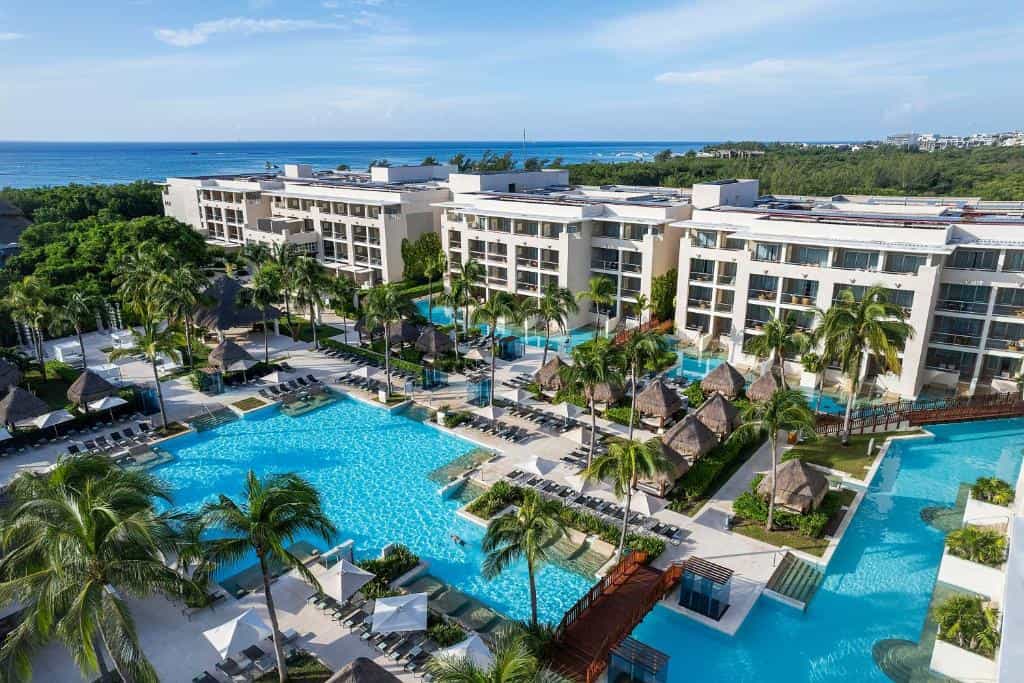 Private Shuttle from Cancun Airport to Paradisus La Perla - Adults Only - Riviera Maya