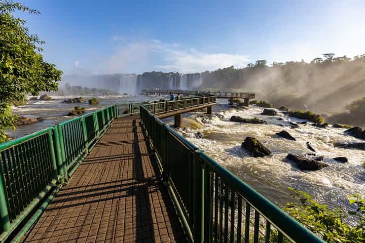 1 Day of Main Attractions in Foz de Iguaçu and Panoramic Flight