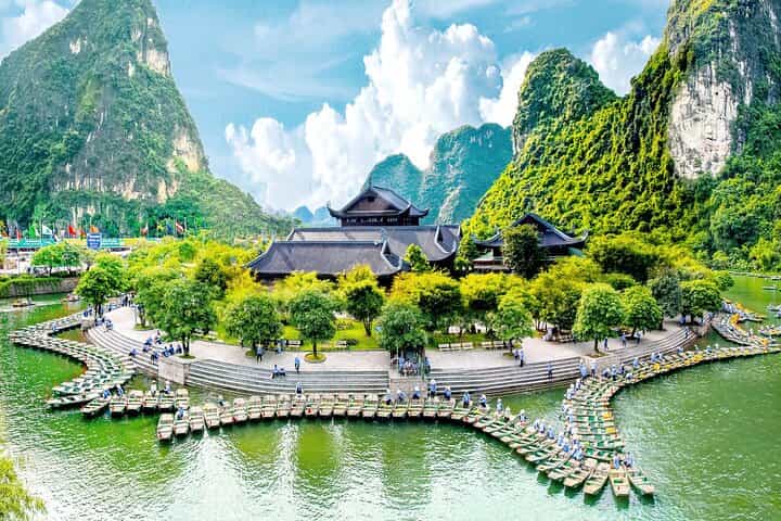 Bai Dinh Pagoda Trang An Mua Cave Group Tour from Hanoi