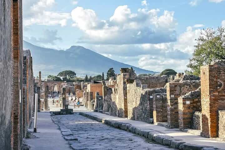 Trip from Naples stop Pompei drop off to the coast 