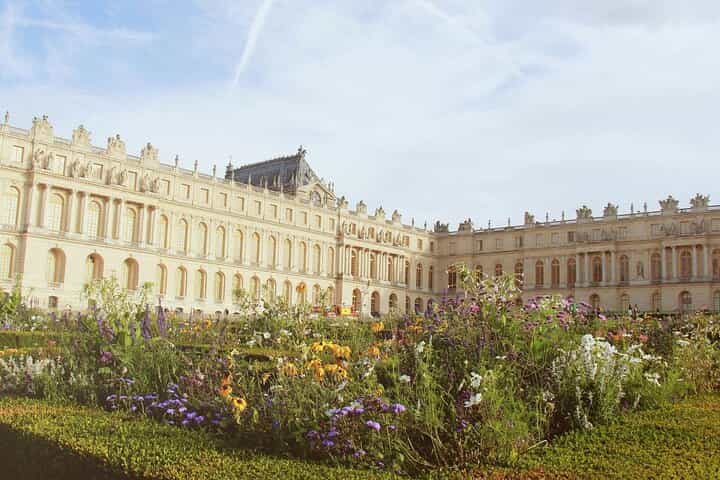 Versailles Palace and Gardens: Ticket and Audio Tour