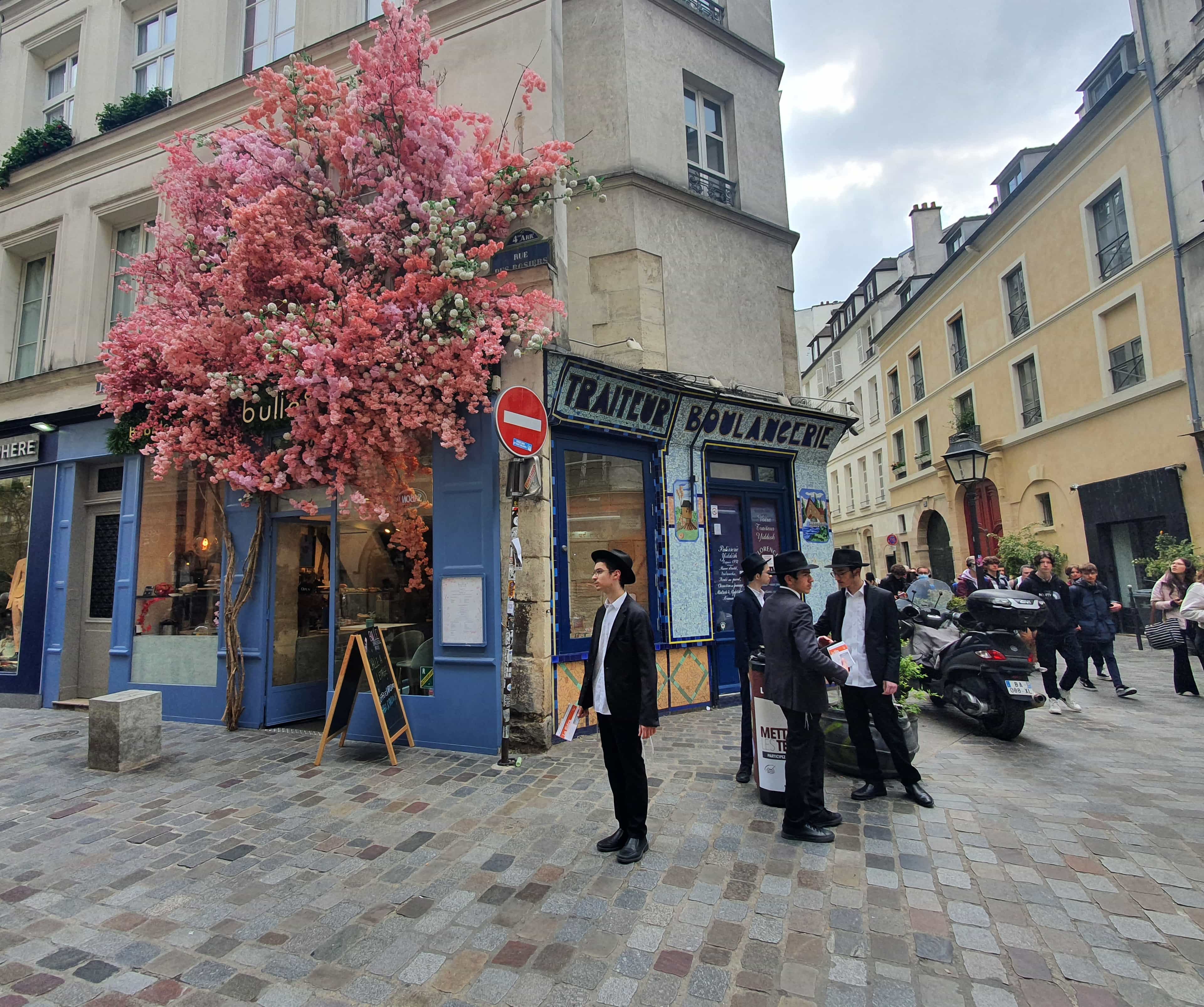 Paris: Jewish Heritage & Hidden Gems of Le Marais Walking Tour