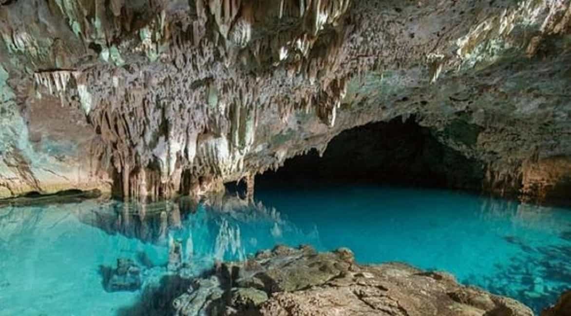 Labuan Bajo Day Tour : Explore  Batu Cermin (Mirror Cave), Rangko Cave  and  Sylvia Hill