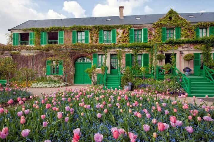 Giverny Monet House Half Day Private Guided Tour from Paris
