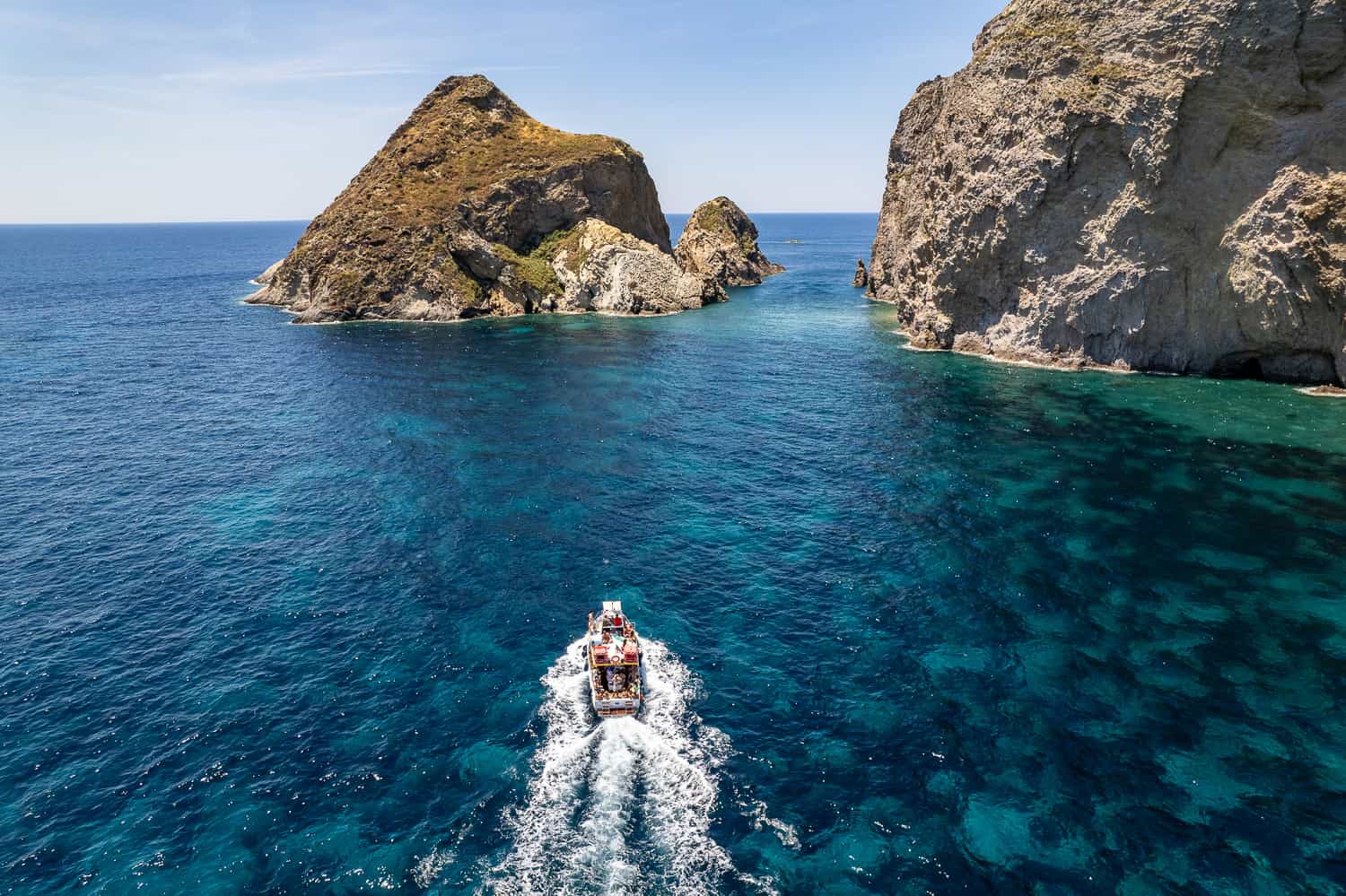 Ponza Island: Day Trip from Anzio with 6 hrs Boat Excursion & Lunch on board