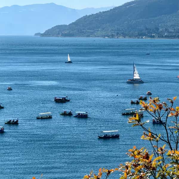 Private Fuxian Lake Tour in Kunming
