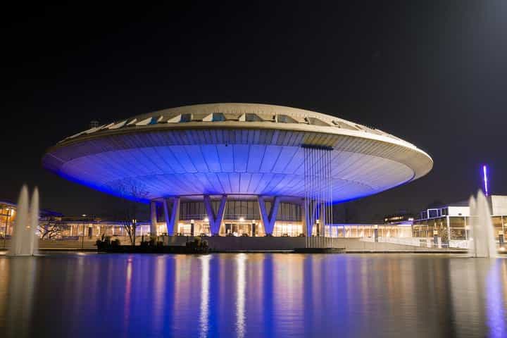 Amsterdam & Schiphol Airport to Eindhoven Private Transfer