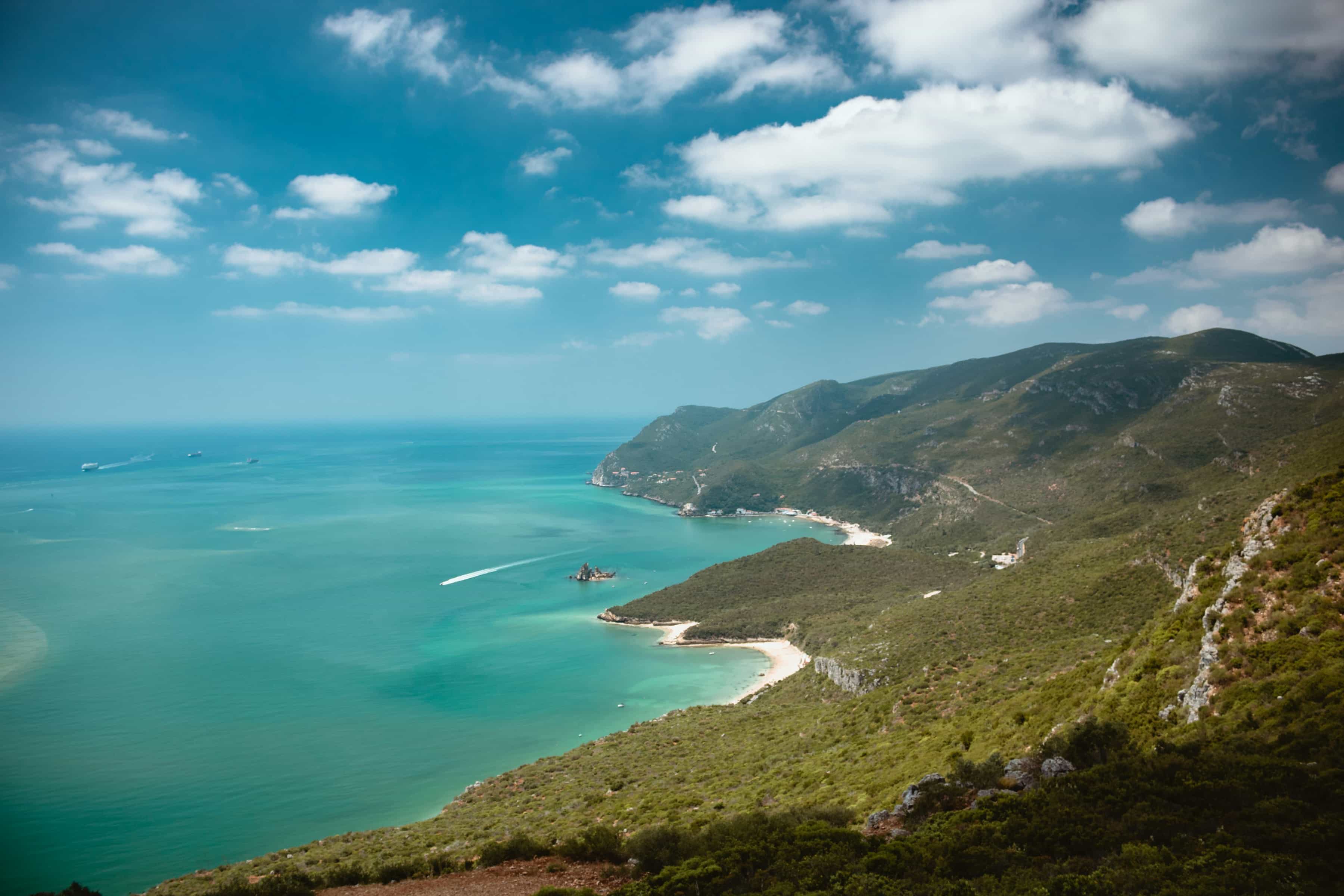 From Lisbon: Arrábida Private Tour with Wine, Coast & Traditions