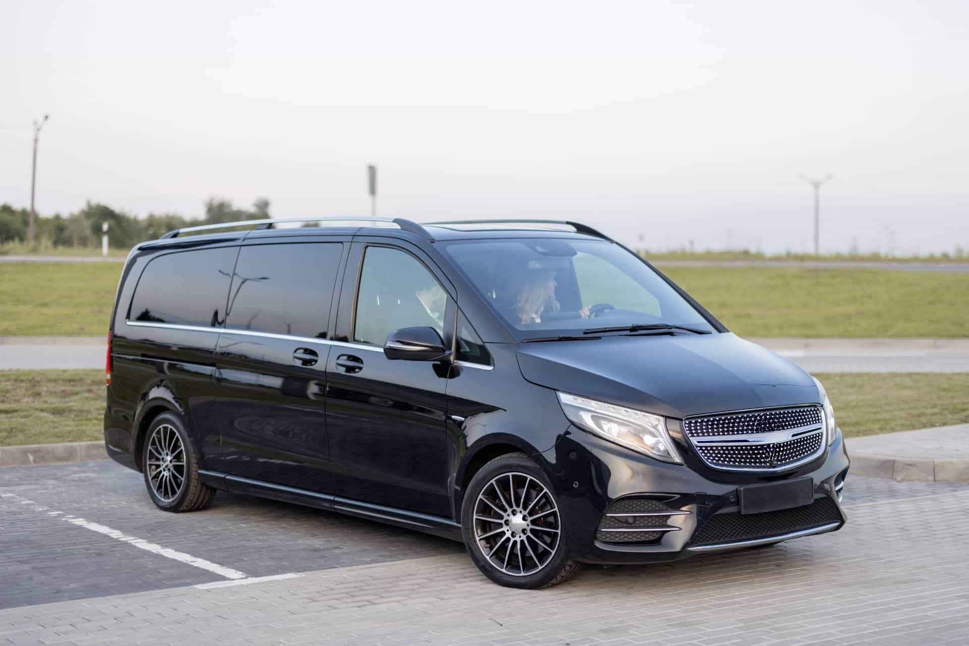 Private round trip transfer from Olbia airport to Budoni