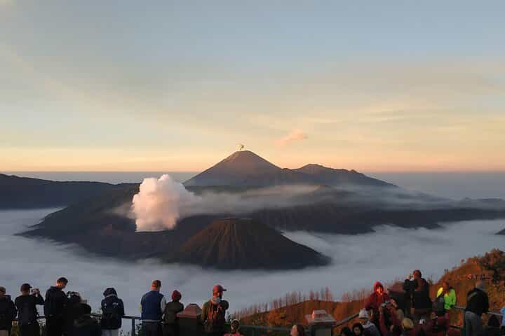 Start From Surabaya: Mount Bromo Sunrise Shared Guided Tour 