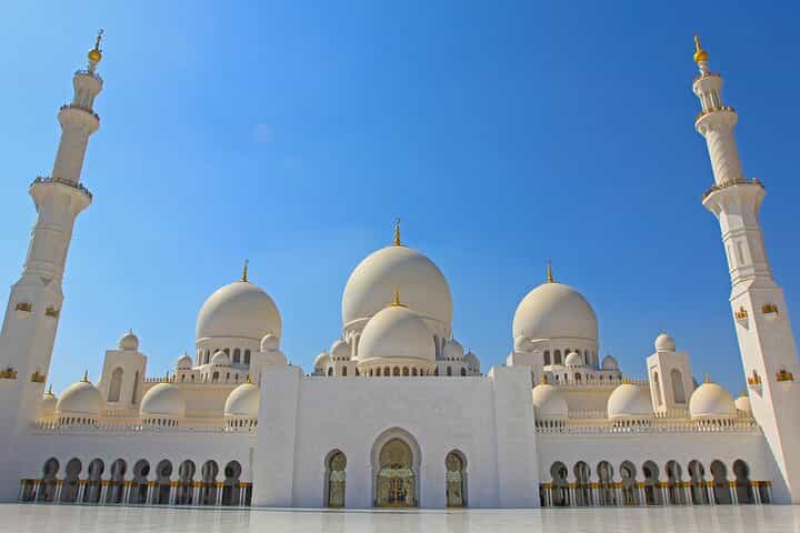 Abu Dhabi City Tour with Yas Water World Ticket From Dubai