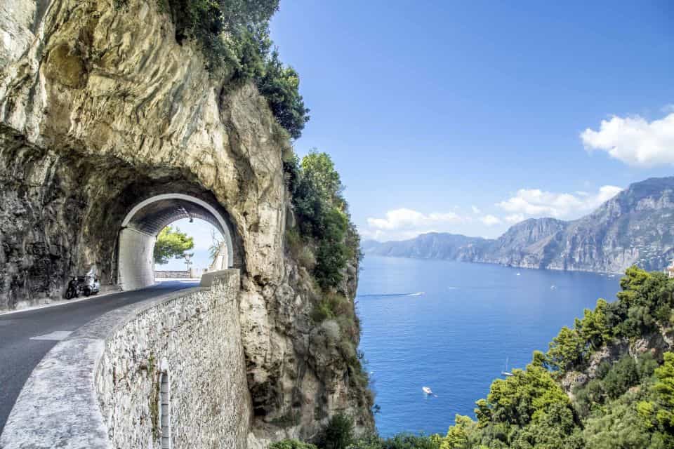Amalfi Coast Tour and Wine Tasting with Lunch from Sorrento
