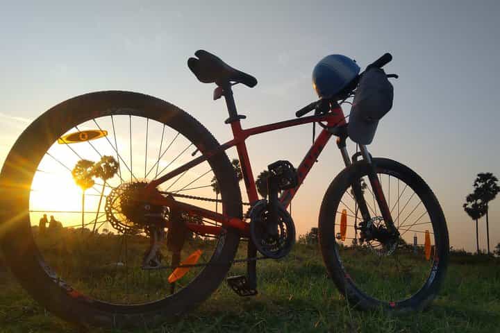 Siem Reap: Half-Day Countryside Local Village Cycling Tour