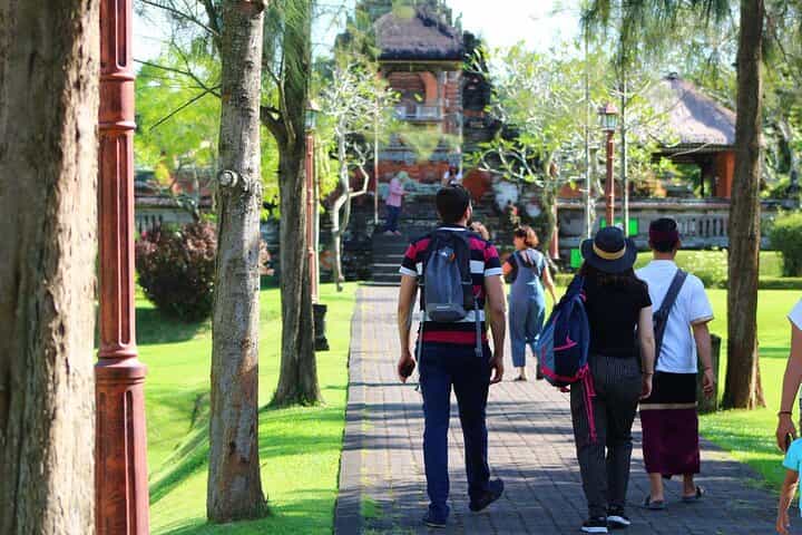 Bali Airport Pick Up plus Flexible Car Charter Any Day 