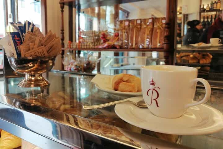 Sweet Venice: A Food Tour of Pastries, Chocolate & Gelato