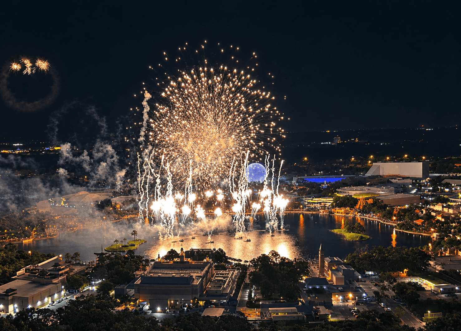 Private Helicopter 77 Miles Fireworks Tour over all the Theme Parks