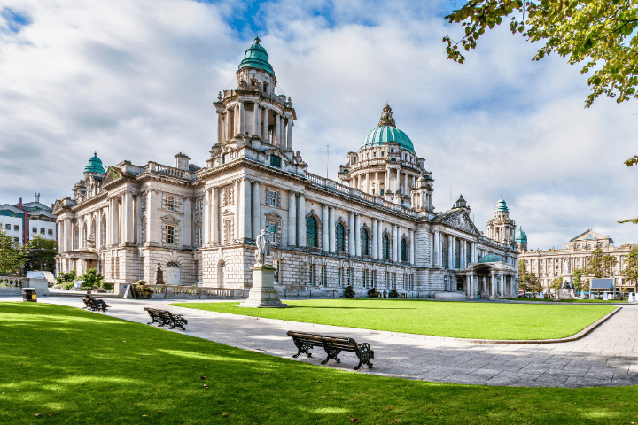 Belfast Self Guided Walking Tour with an APP