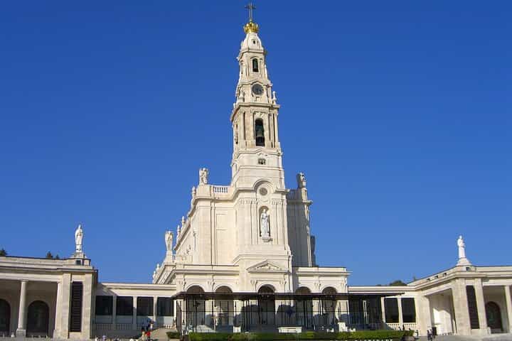 Fatima Private Walking Tour with a Local Guide
