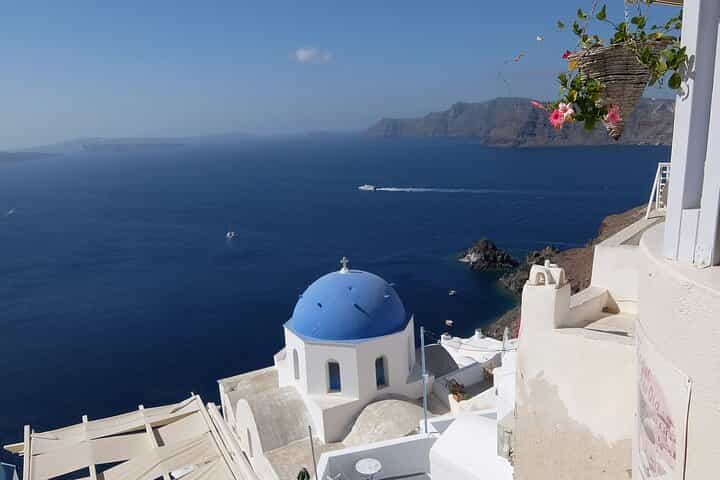 Customizable 5-Hour Private Tour of Santorini
