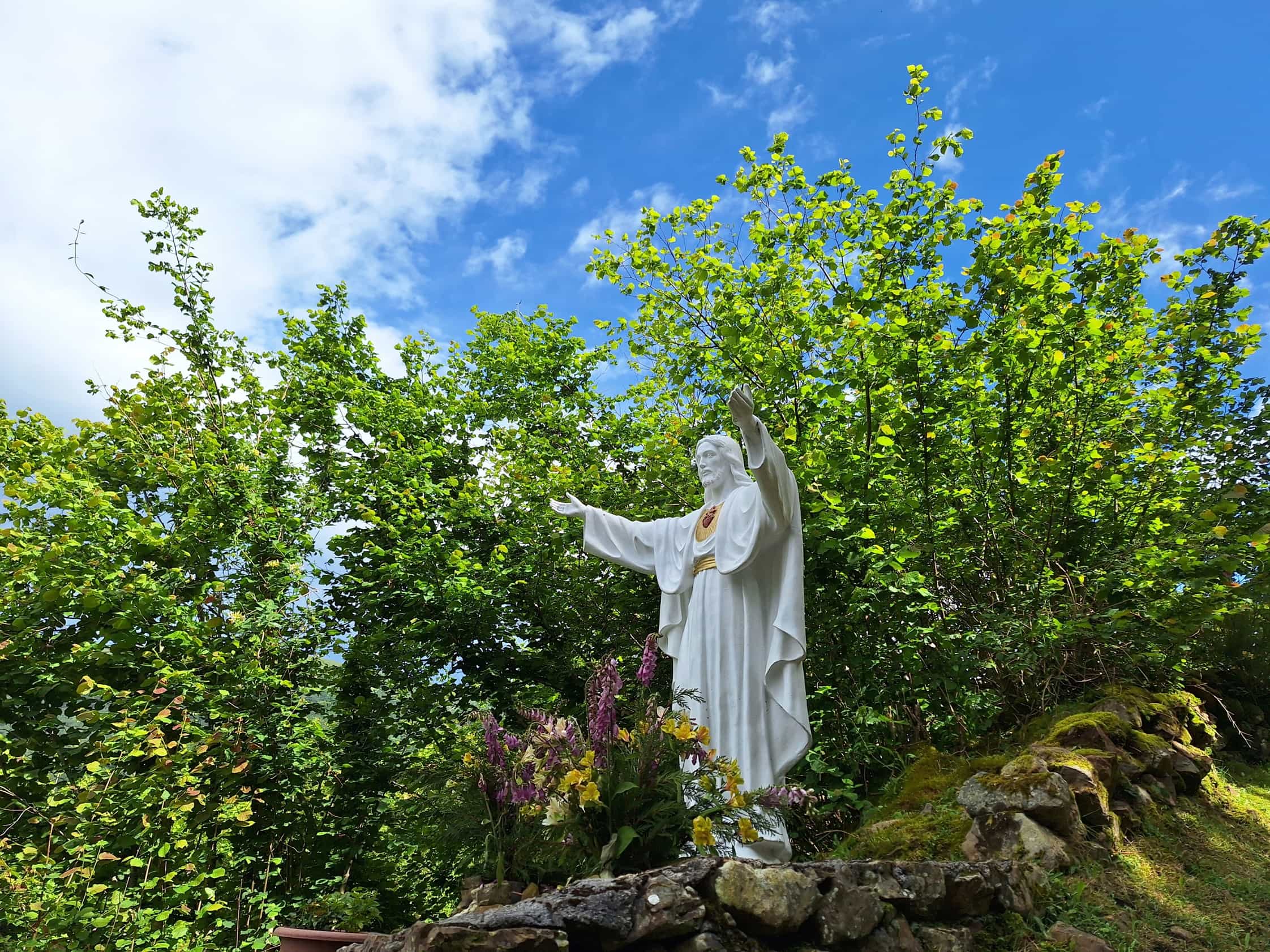 Discover the village of San Sebastian De Garabandal- small groups