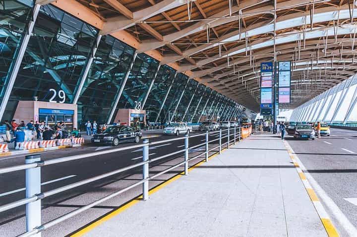 Private Transfer Shanghai Downtown Hotel to Pudong Airport