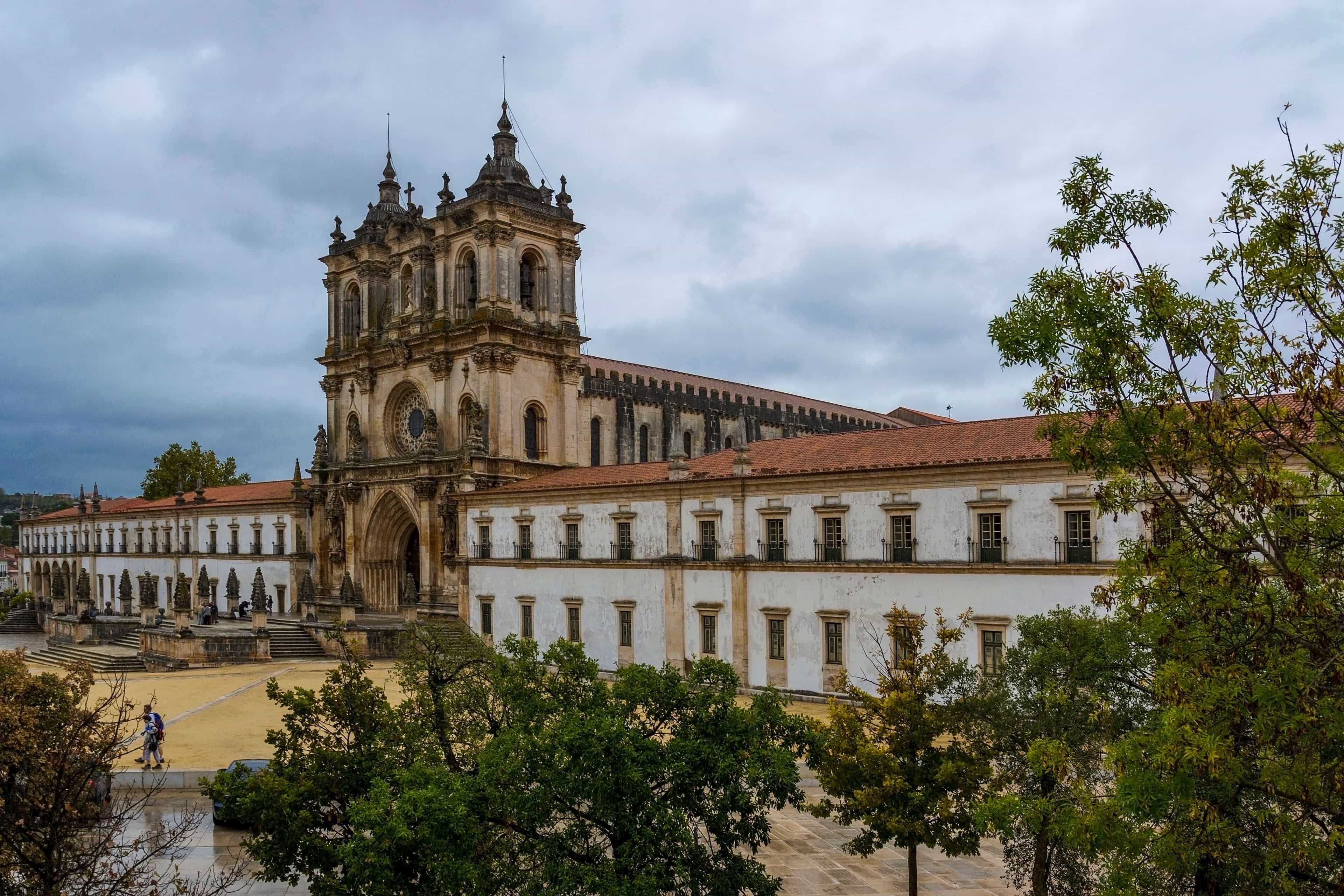 Private car transfer from Porto to Alcobaça