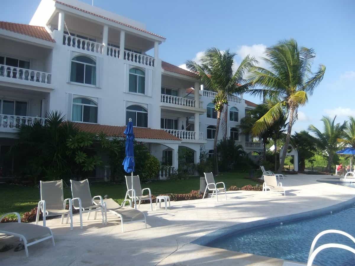 Private Shuttle from Cancun Airport to Caribbean Reef Villas Puerto Morelos