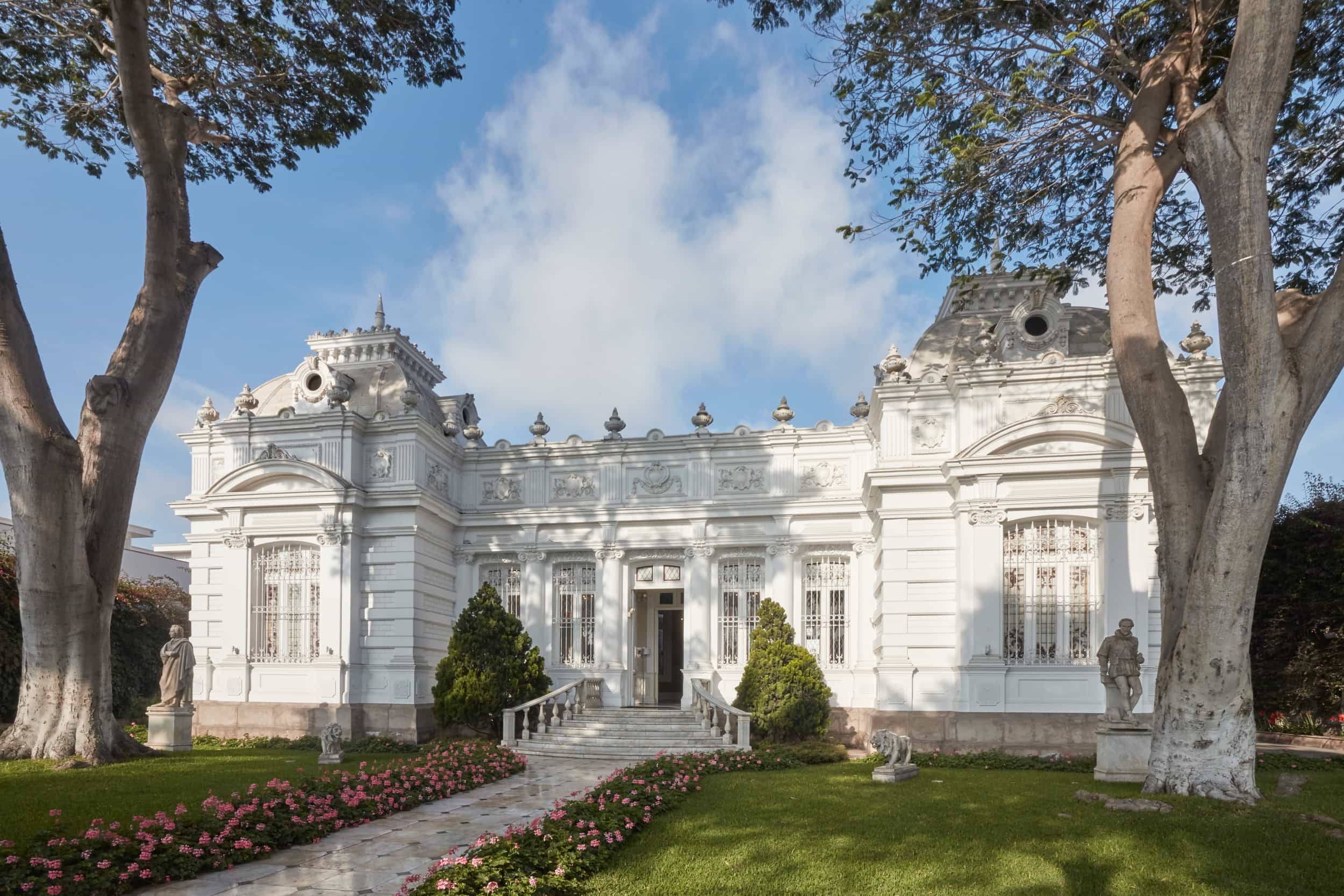 Barranco Bohemian District, Bridge of Sighs, Pedro de Osma Museum Private Tour from Lima
