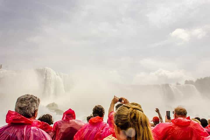 Private Customizable Niagara Falls Day Tour from Toronto Downtown