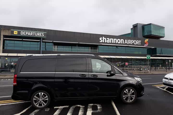Shannon Airport to Lough Rynn Castle Estate Private Car Service