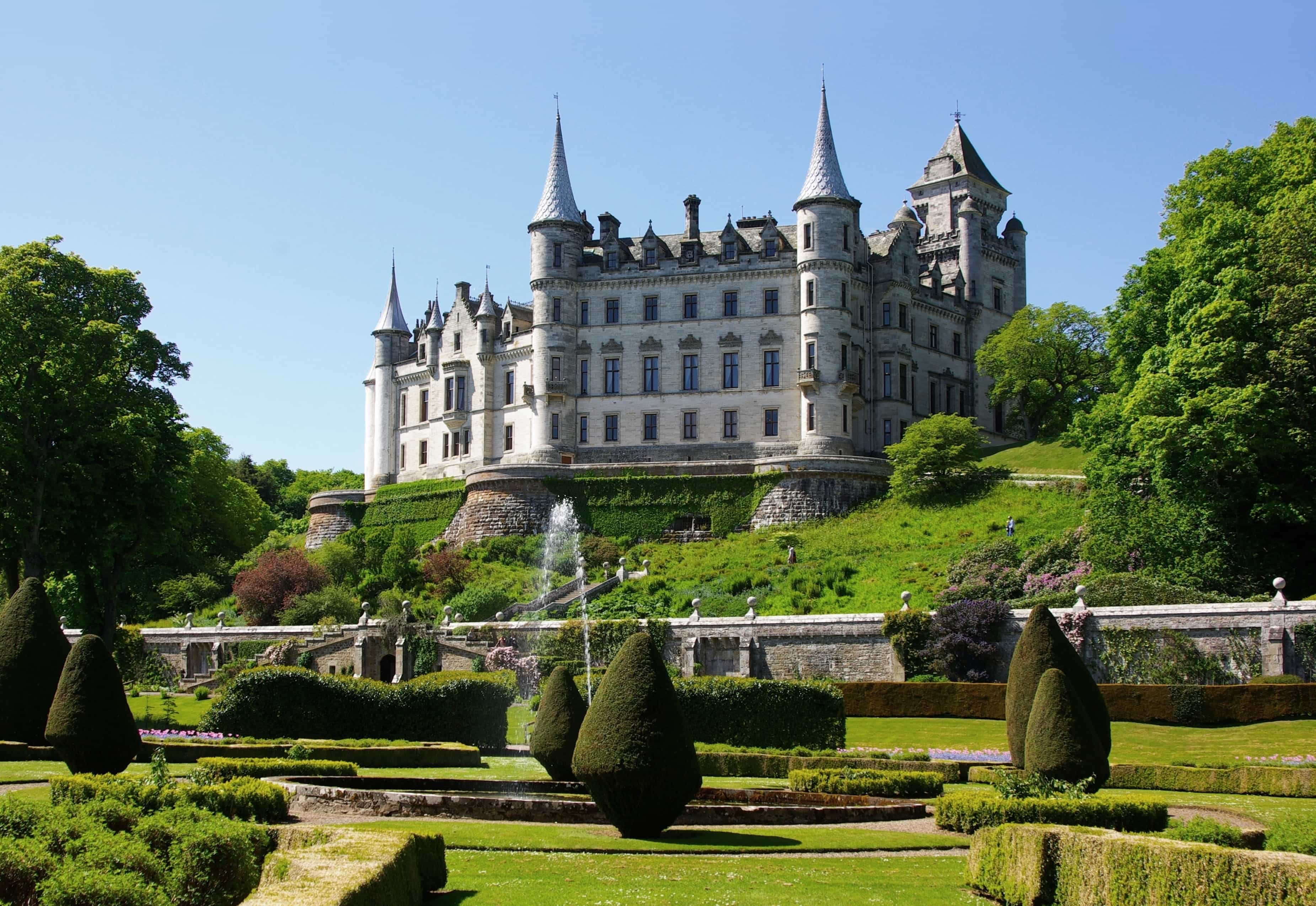 North Highland Tour: Day Trip to Dunrobin Castle, Glenmorangie Distillery, Dornoch and More