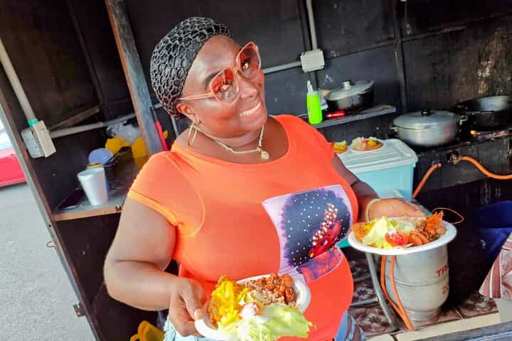 Street Food Tour in Panama (20+ flavors) By Paradox Experience