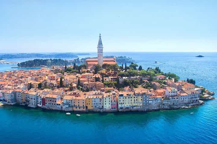Zagreb transfer to Rovinj by CAR