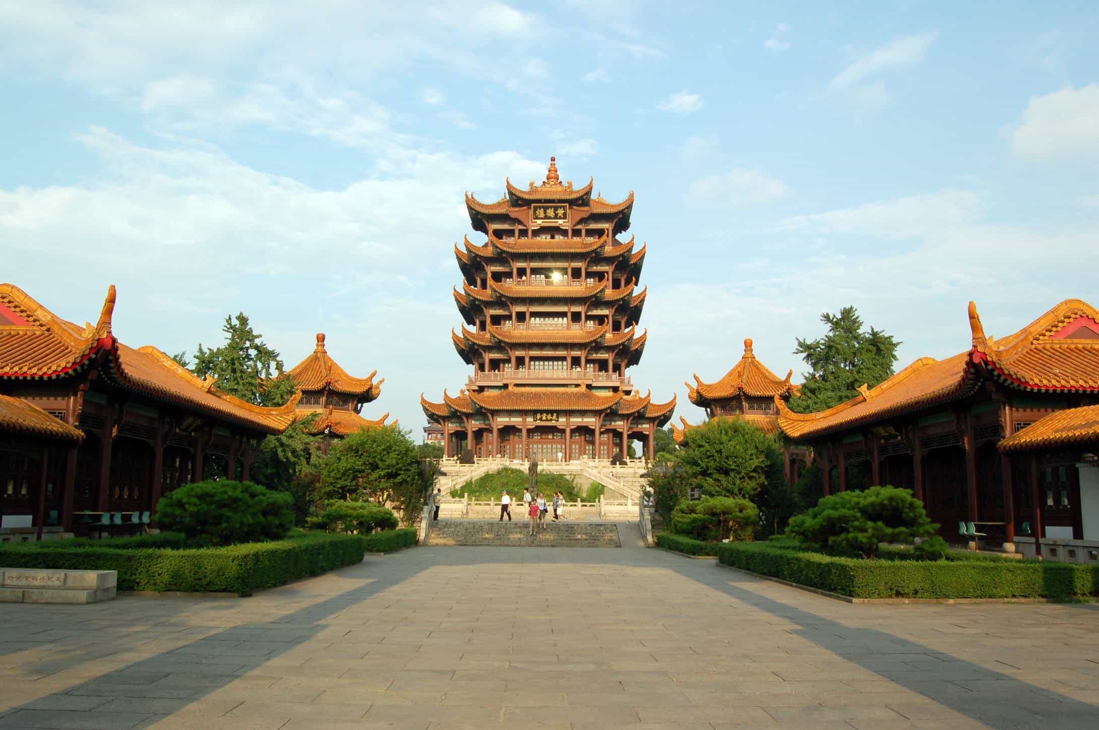 Private Wuhan Day Tour to Yellow Crane Tower, Guiyuan Temple and Hubei Provincial Museum