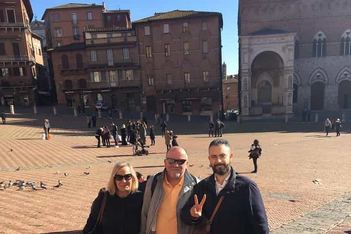 From Florence: Small Group Excursion to Siena, San Gimignano and Monteriggioni