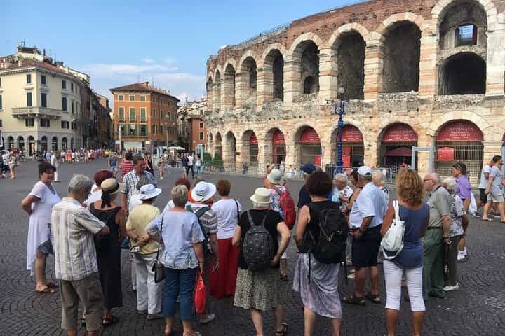 1h - Verona highlights Walking tour with Guide