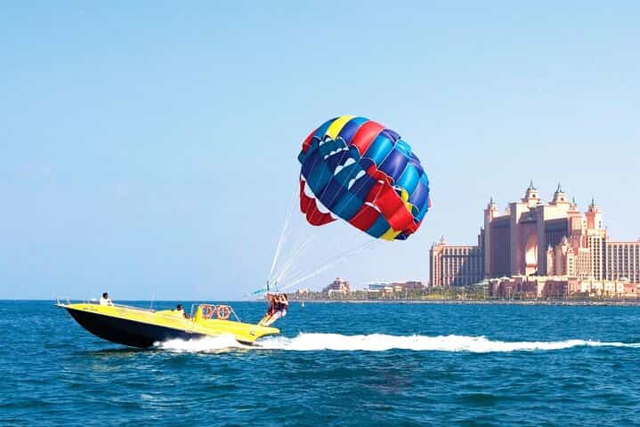 Parasailing Experience in Dubai Marina