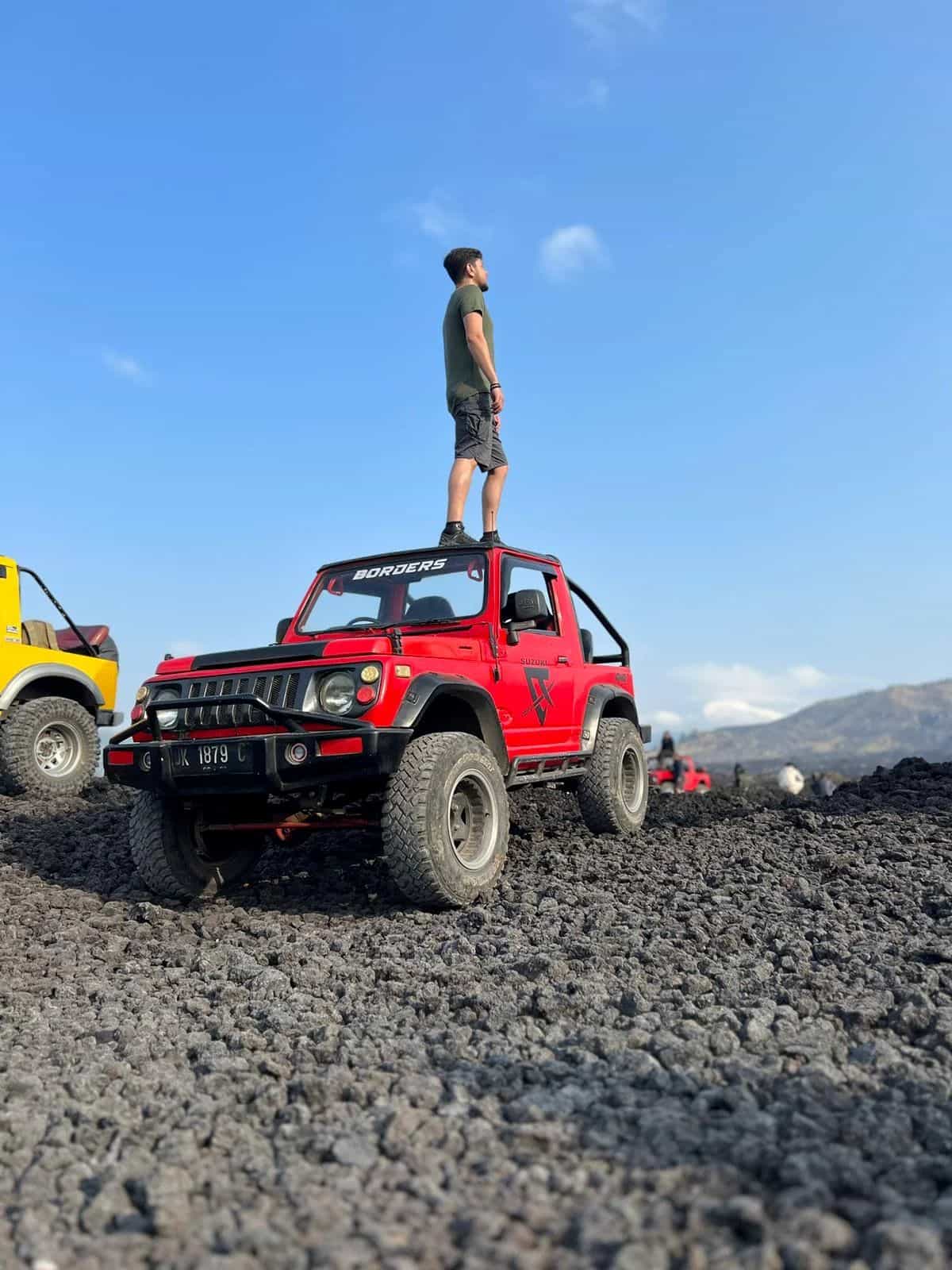 Mount Batur: Sunrise Jeep Tour & Natural Hot Spring