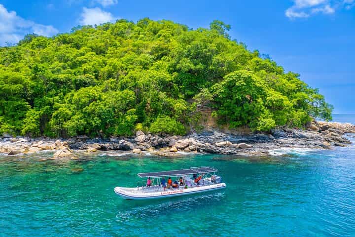 Yelapa Escape & Snorkeling in Puerto Vallarta by Speedboat