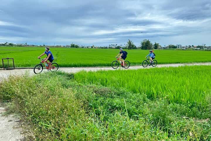 Hue Imperial City and Countryside Cycling Tour