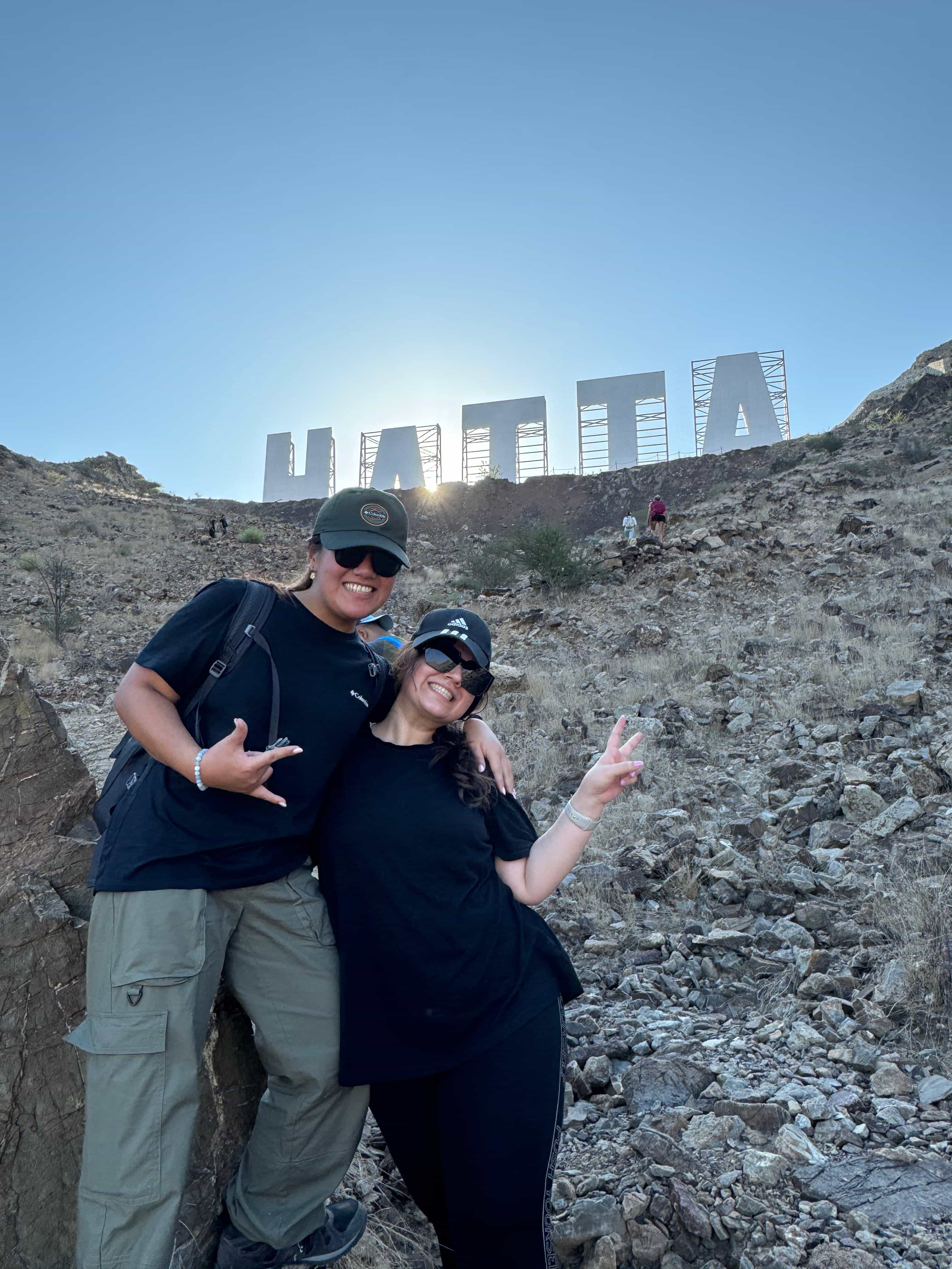 Dubai: Challenge Hike in Hatta, kayak, and explore the town.