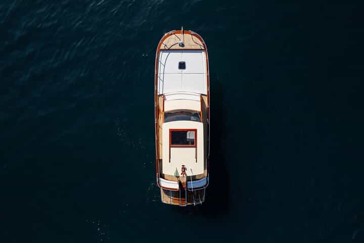 Capri Island Private Luxury Boat – Exclusive Scenic Day Tour