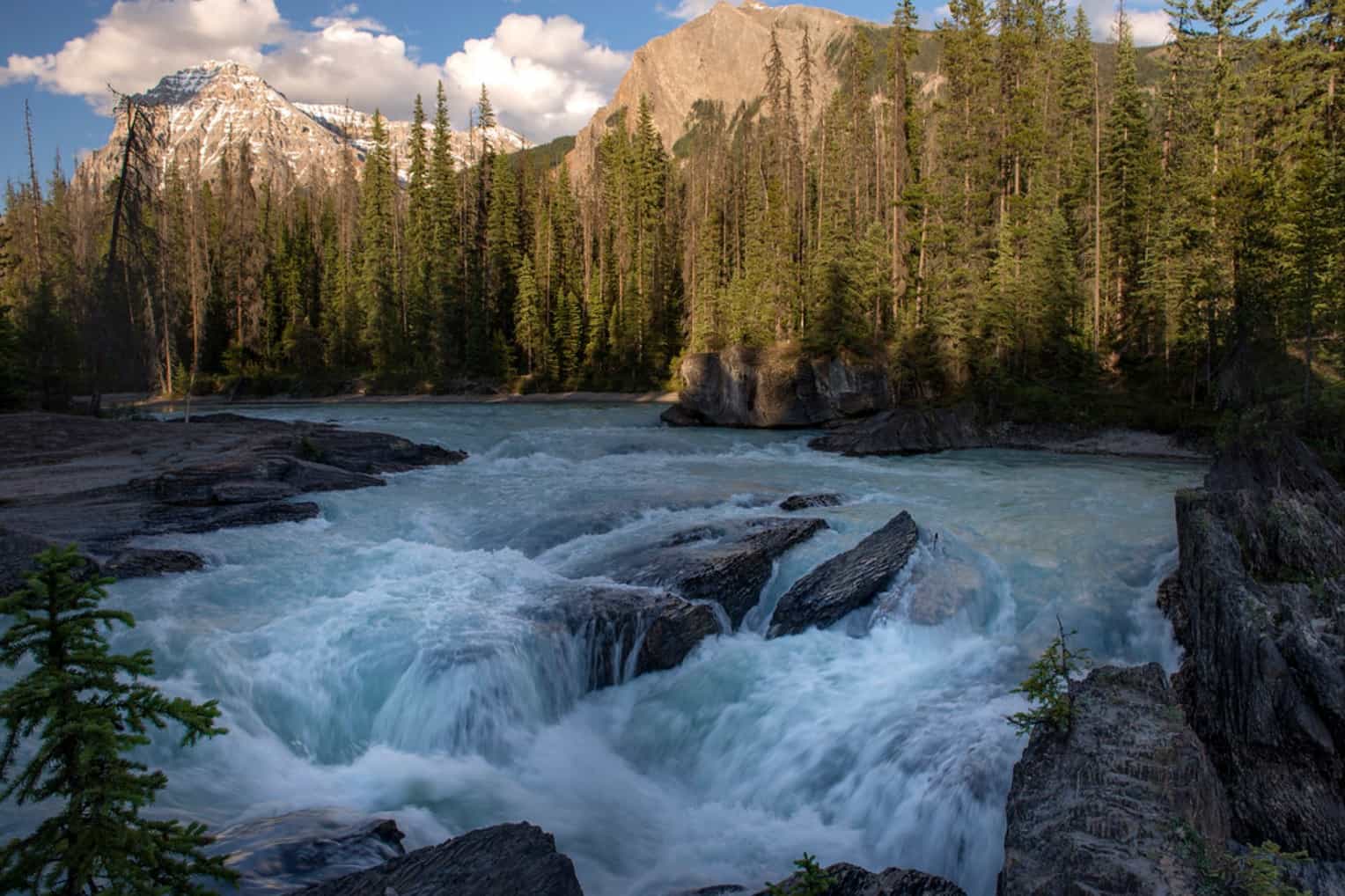7. Golden Sky Bridge & Yoho National Park Thrilling Private Day Tour (Max 6 Pax/Booking)