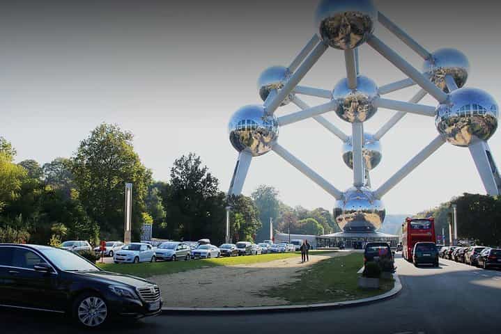 Private transfer From Charleroi airport to Bruges by luxury car