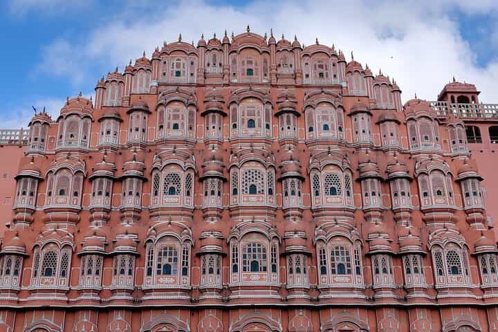 Jaipur City Day Trip from Delhi with Buffet Lunch